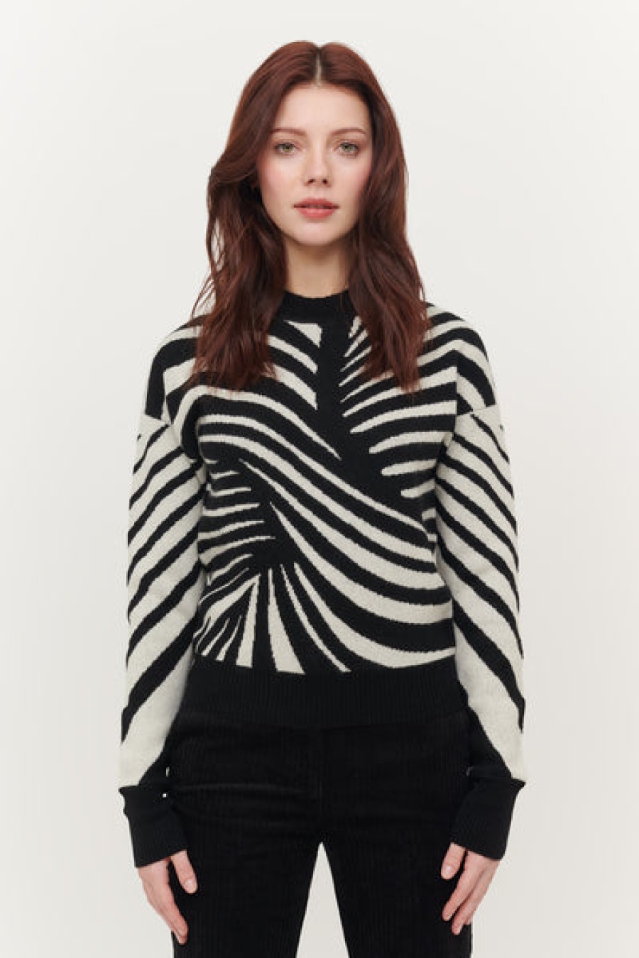 Hot &Isla Kat Wavy Jacquard Crew